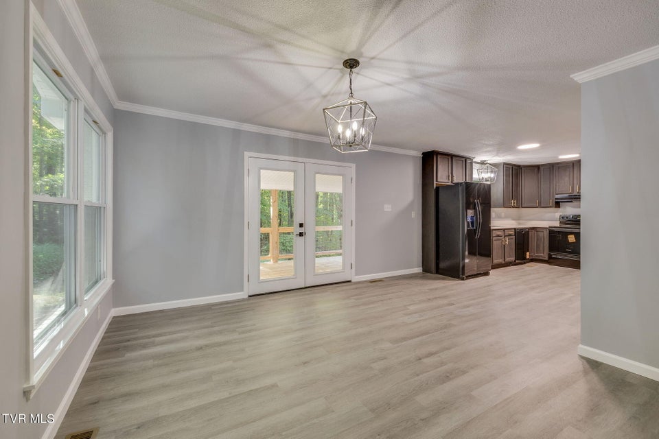 Photo #16: 124 Vip Road