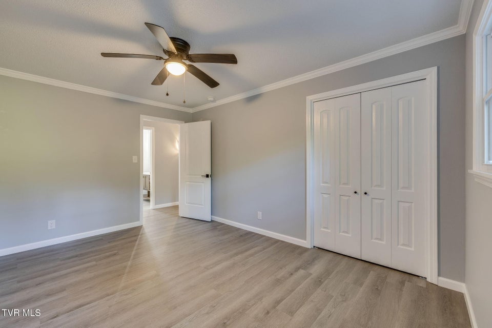 Photo #19: 124 Vip Road