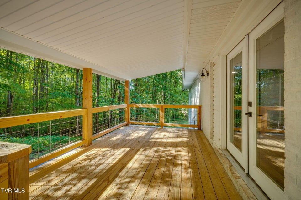 Photo #38: 124 Vip Road