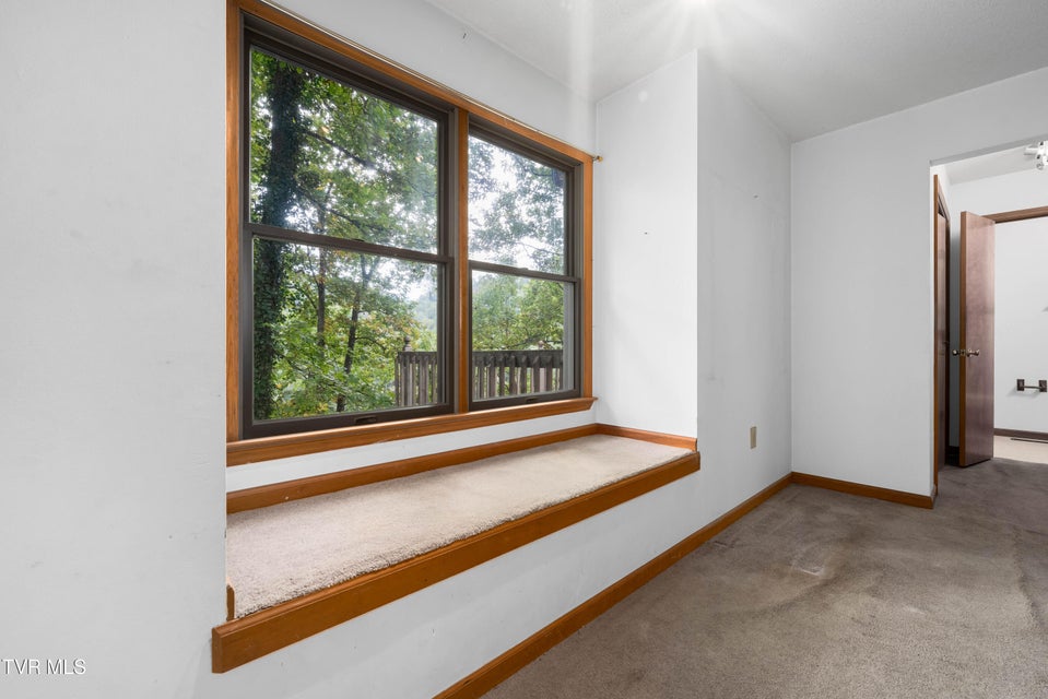 Photo #25: 5084 Lake Forest Drive