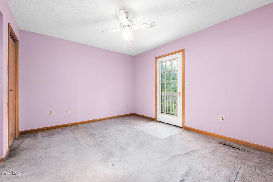 Photo #31: 5084 Lake Forest Drive