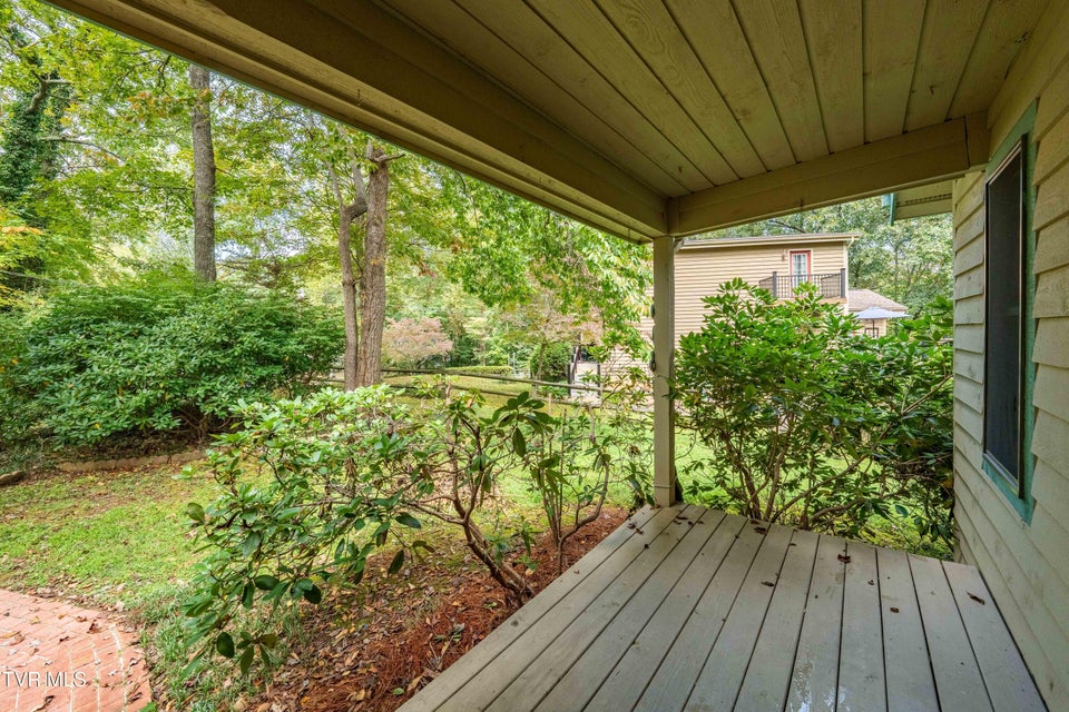 Photo #5: 5084 Lake Forest Drive