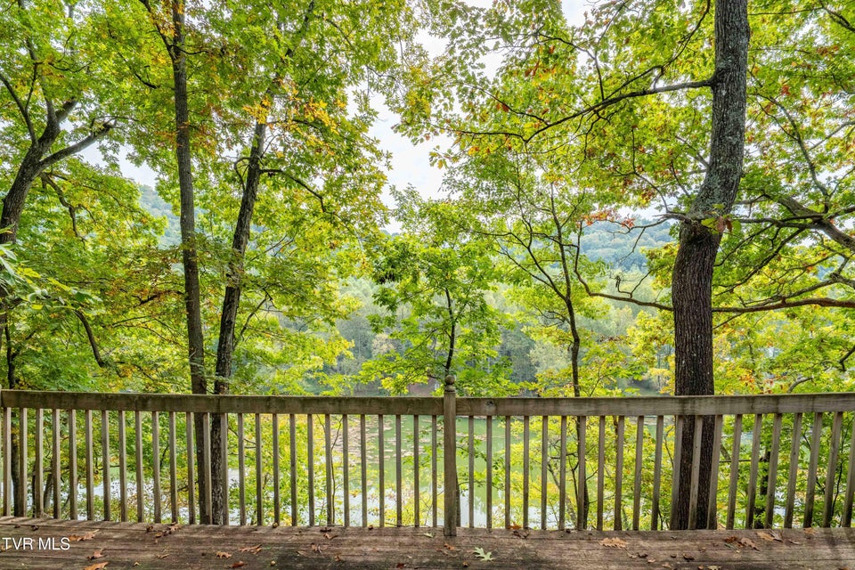 Photo #7: 5084 Lake Forest Drive