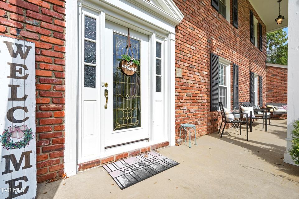 Photo #4: 405 Oakmont Drive