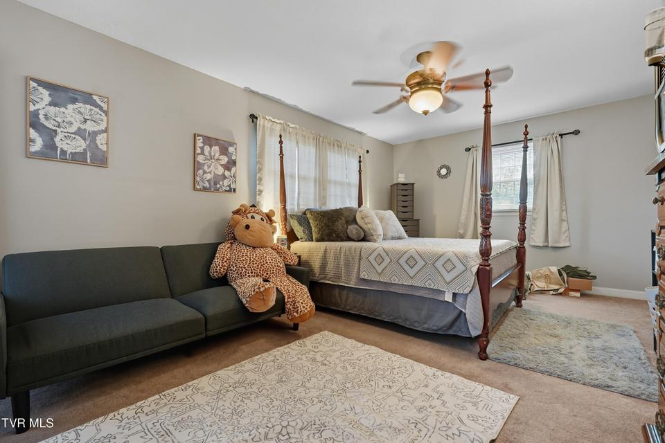 Photo #27: 405 Oakmont Drive