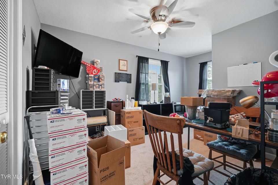 Photo #26: 405 Oakmont Drive