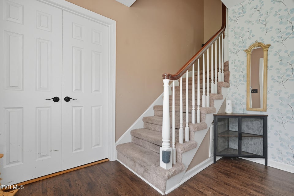 Photo #24: 405 Oakmont Drive