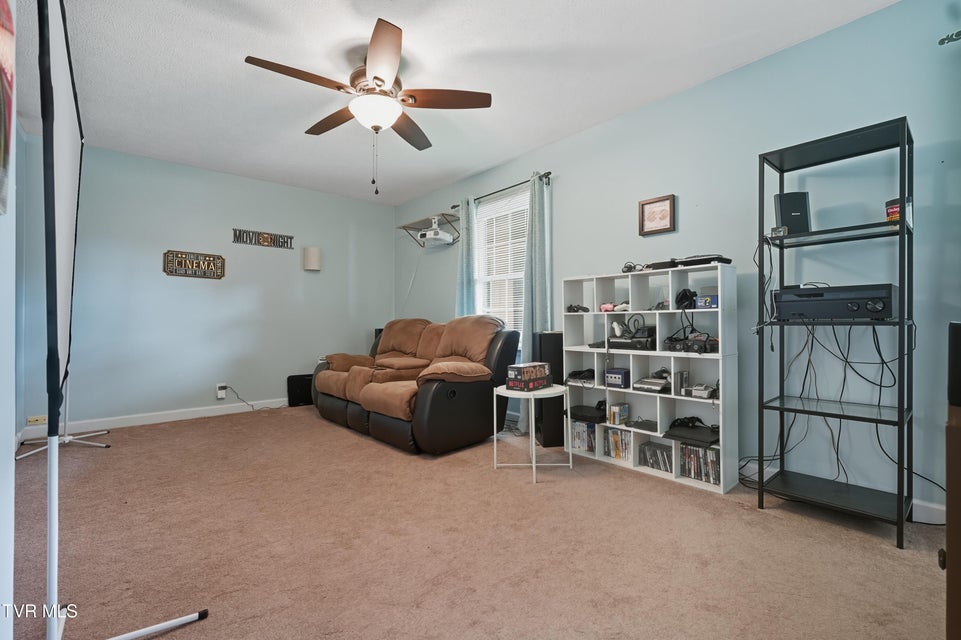 Photo #30: 405 Oakmont Drive