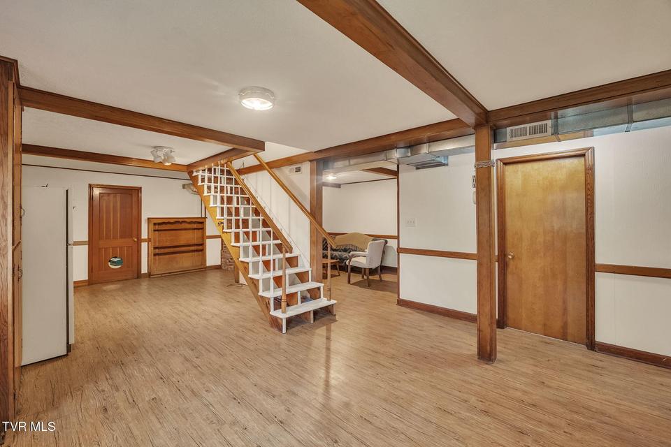 Photo #26: 135 Montrose Drive