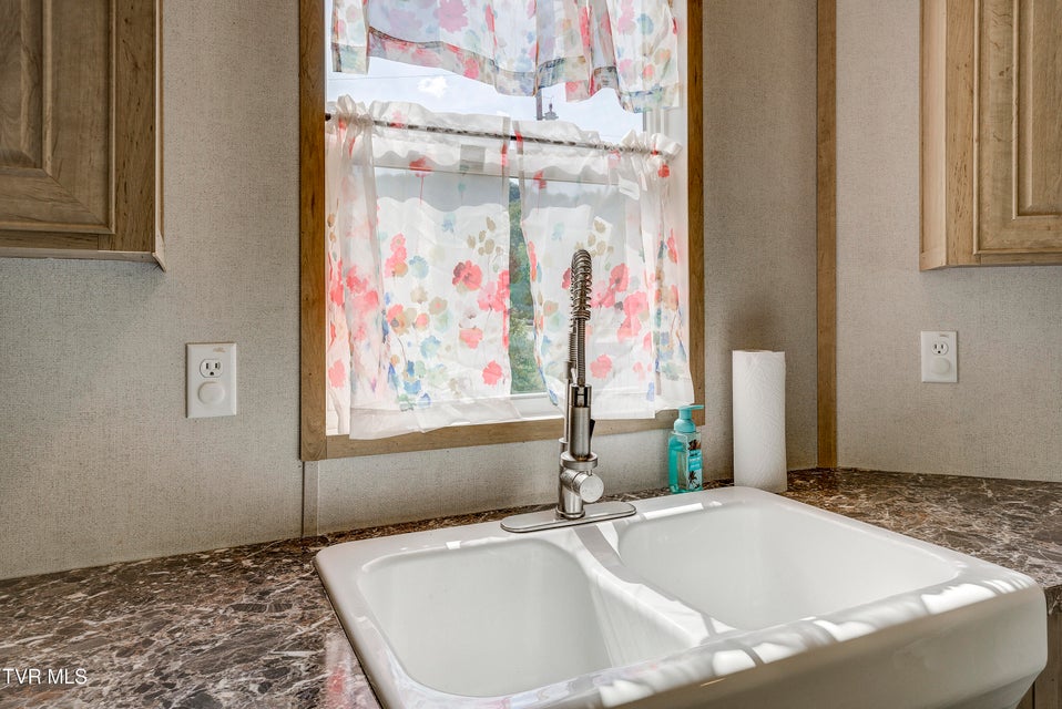 Photo #9: 1295 Hwy 19e 