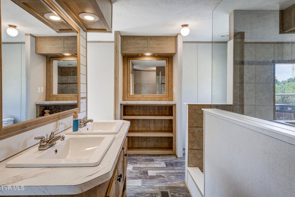 Photo #19: 1295 Hwy 19e 