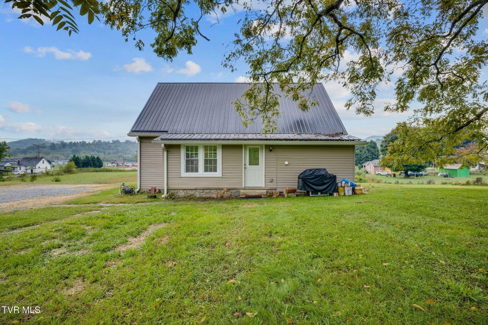 Photo #28: 2108 Stateline Road