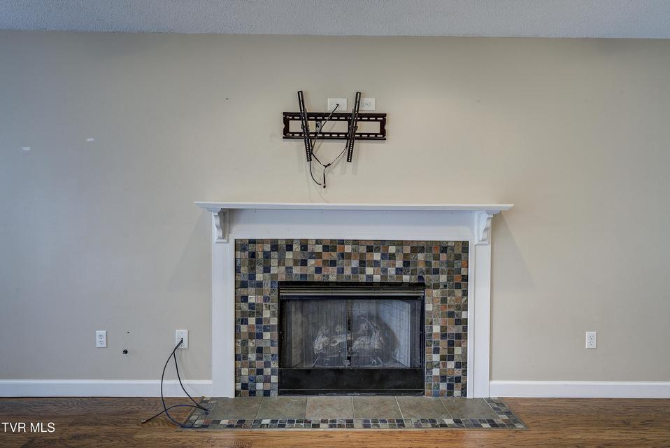 Photo #10: 3424 Street Drive