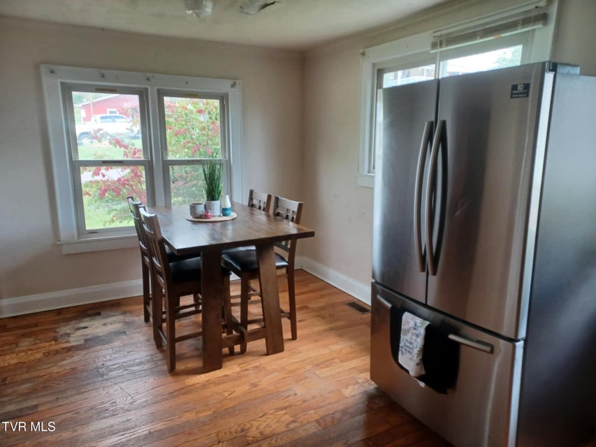 Photo #7: 201 Sweet Brier Street
