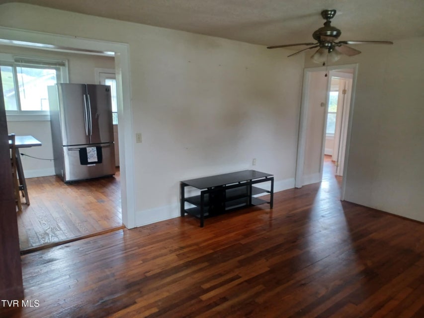 Photo #6: 201 Sweet Brier Street