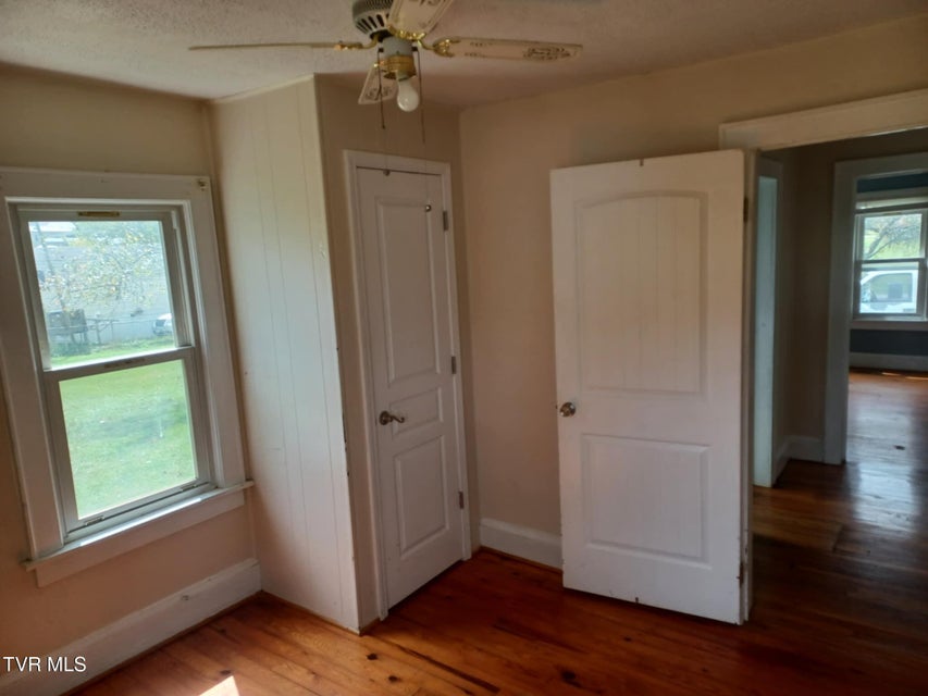 Photo #15: 201 Sweet Brier Street
