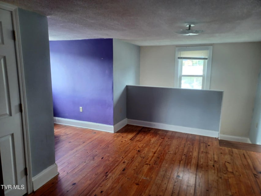 Photo #17: 201 Sweet Brier Street