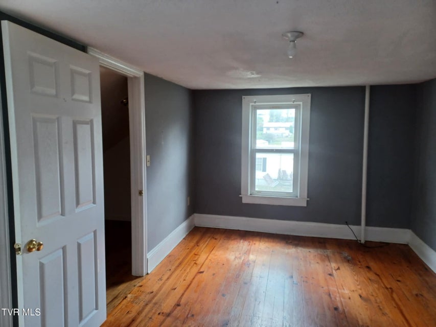 Photo #22: 201 Sweet Brier Street