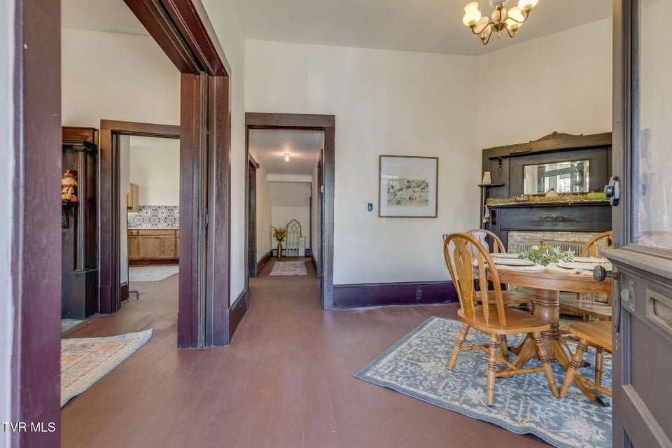 Photo #5: 216 Taylor Street