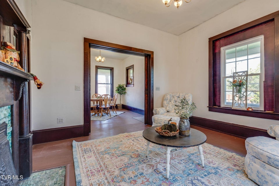 Photo #9: 216 Taylor Street