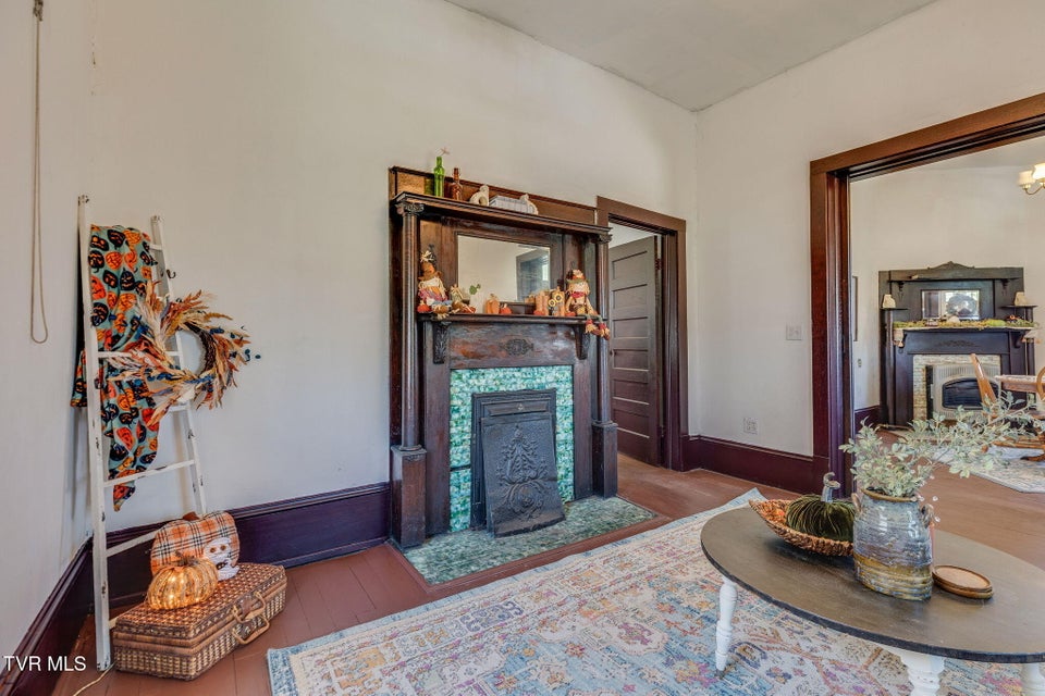 Photo #10: 216 Taylor Street