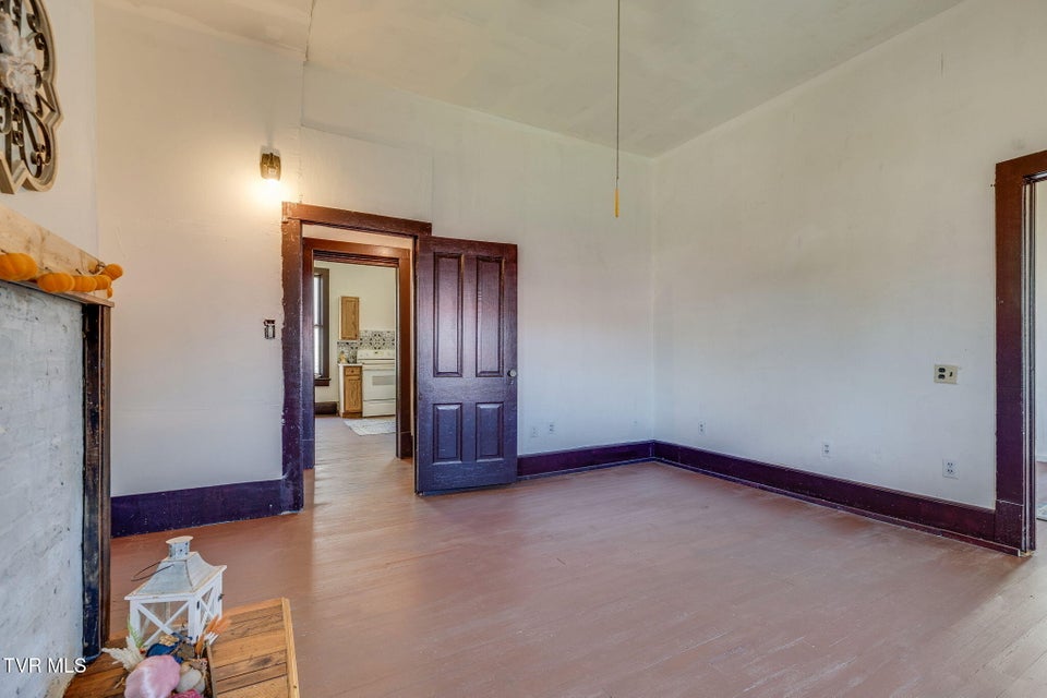 Photo #16: 216 Taylor Street