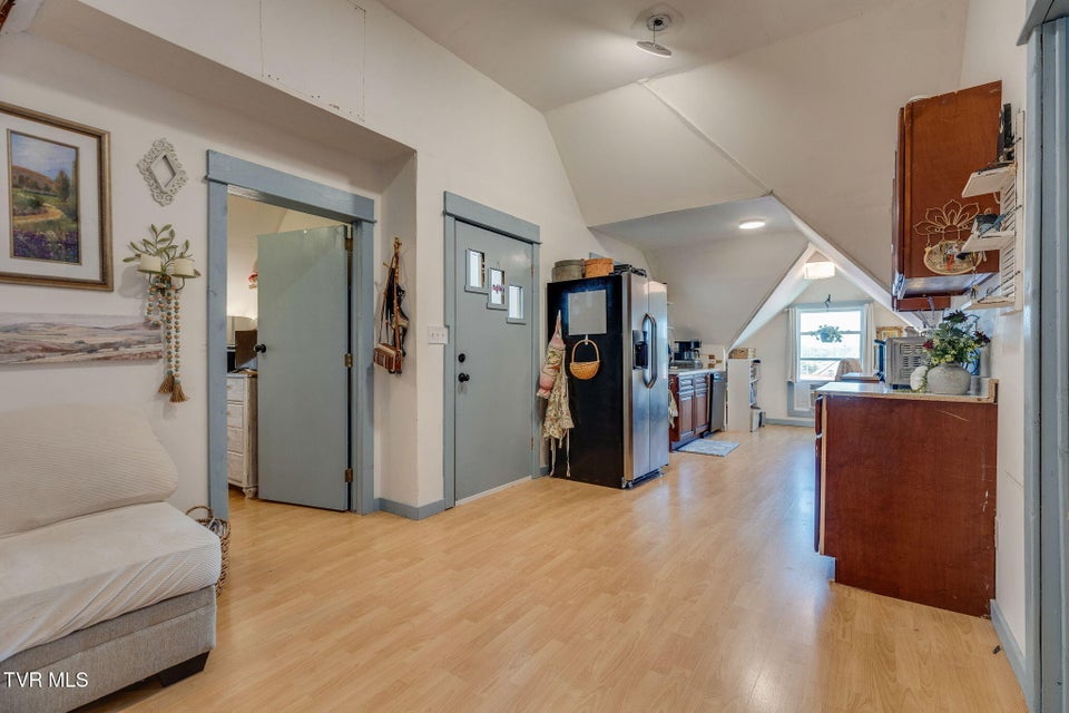 Photo #26: 216 Taylor Street
