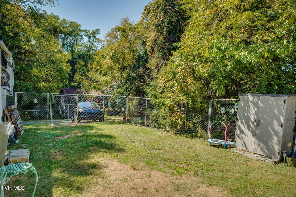 Photo #40: 216 Taylor Street