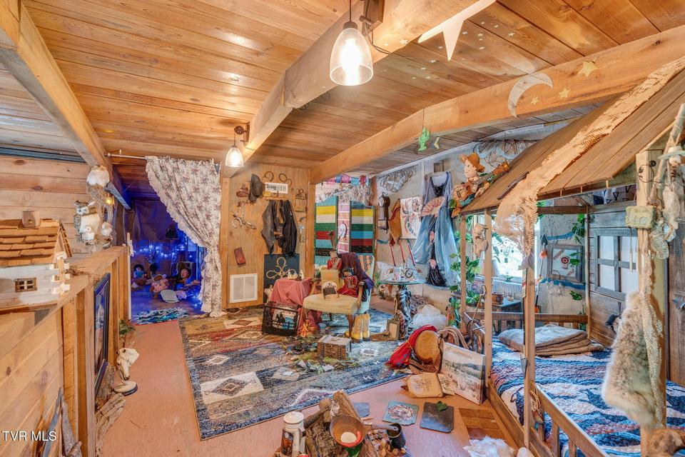 Photo #22: 205 Helton Hollow Road