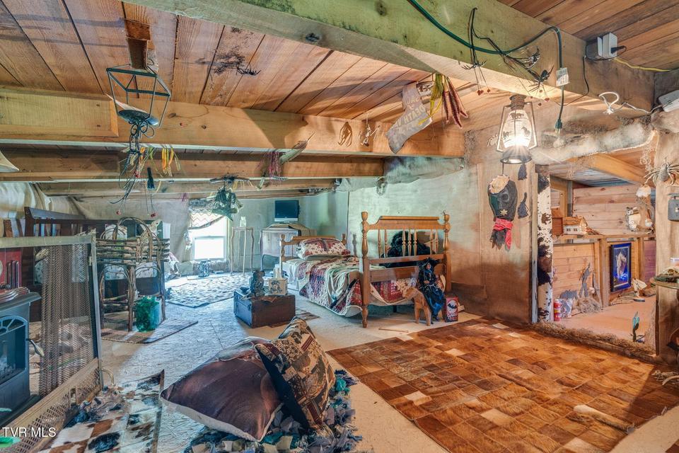 Photo #27: 205 Helton Hollow Road