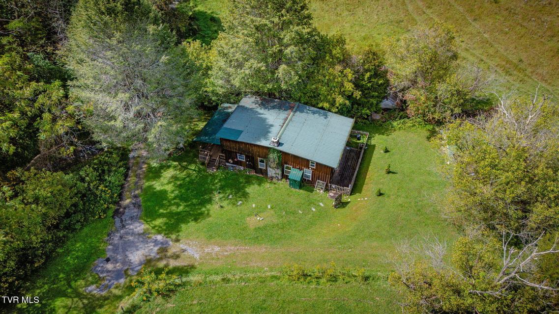 Photo #36: 205 Helton Hollow Road