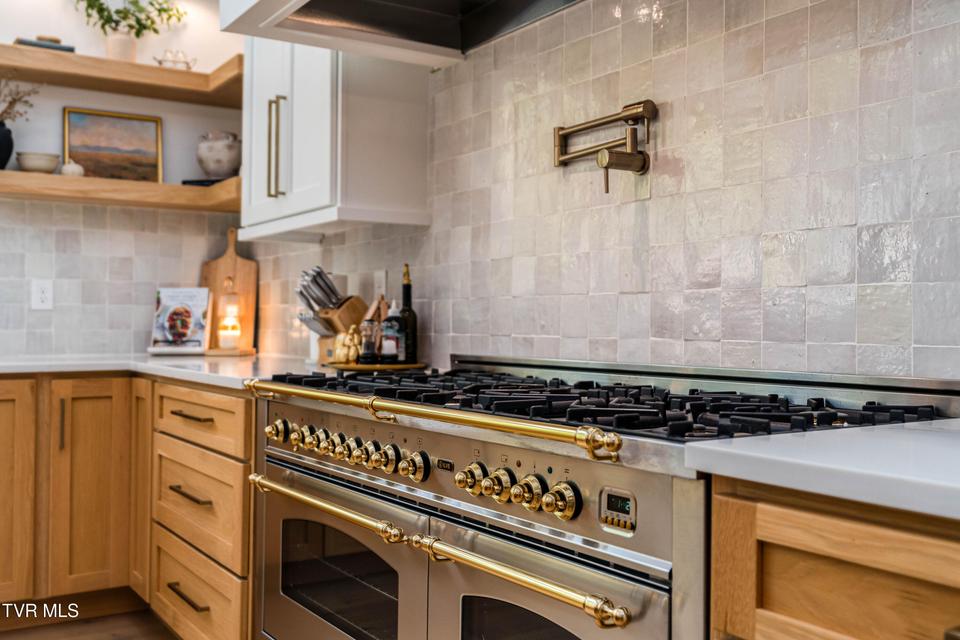 Photo #46: 2333 Rock Springs Road