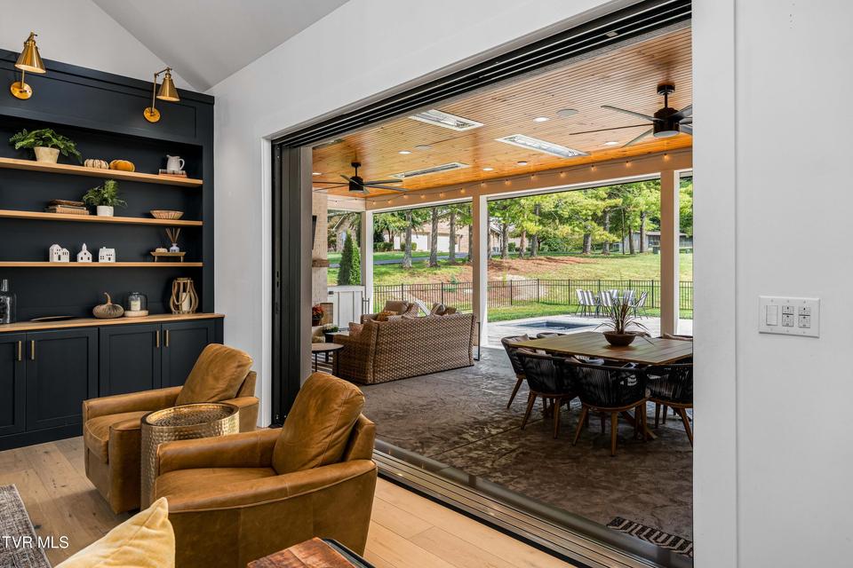 Photo #32: 2333 Rock Springs Road