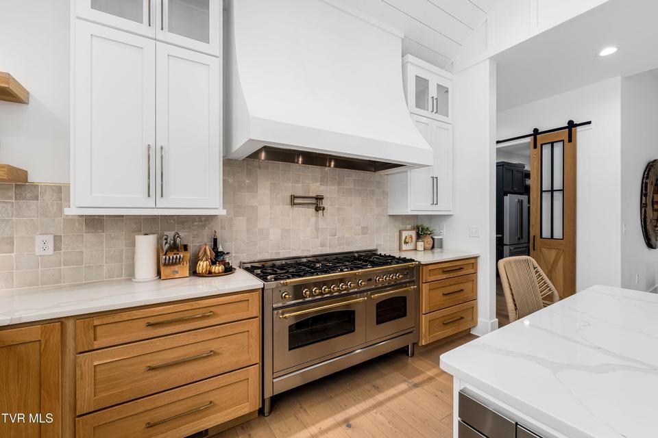 Photo #40: 2333 Rock Springs Road