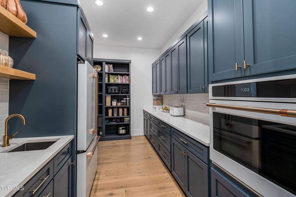 Photo #51: 2333 Rock Springs Road