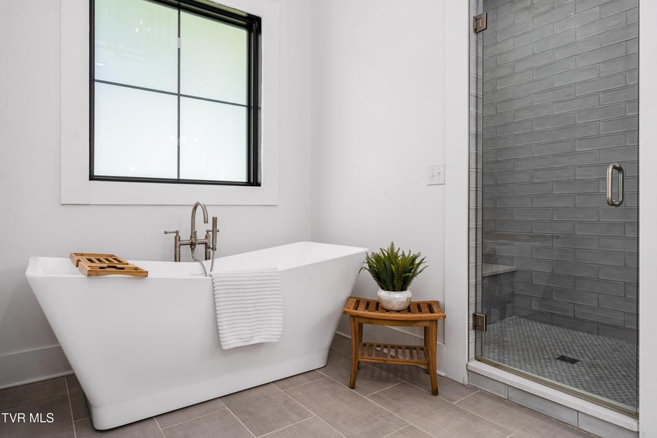 Photo #69: 2333 Rock Springs Road