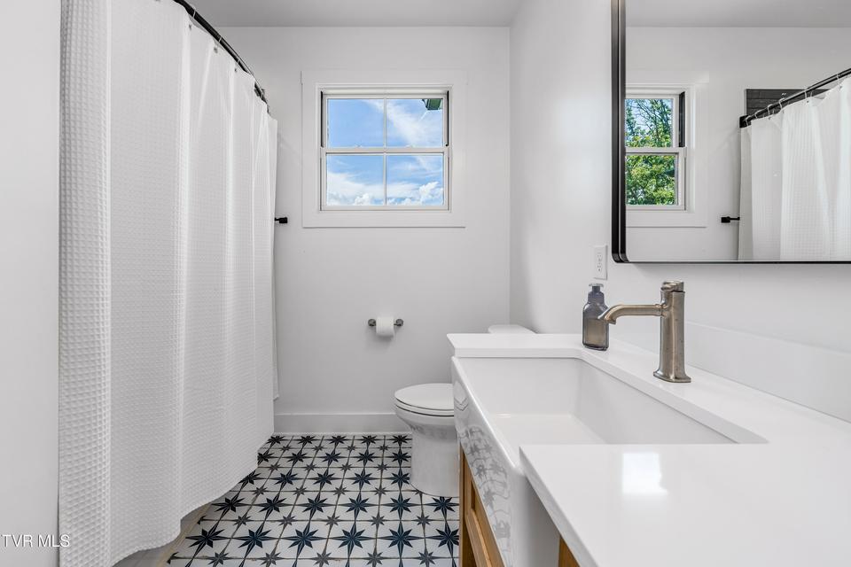 Photo #84: 2333 Rock Springs Road