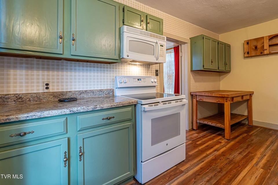 Photo #15: 303 Main Street