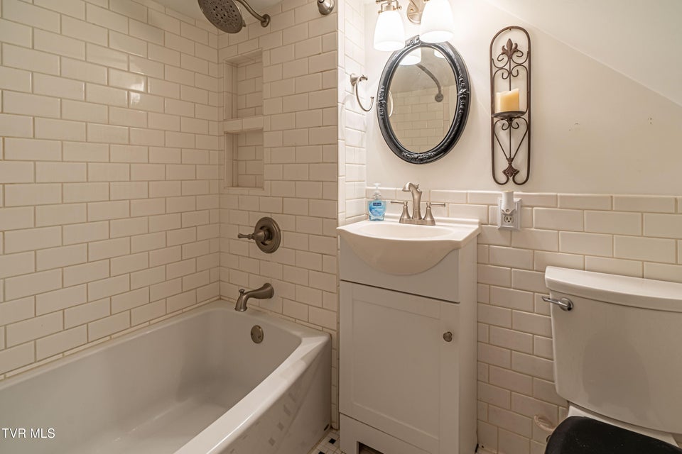 Photo #12: 303 Main Street