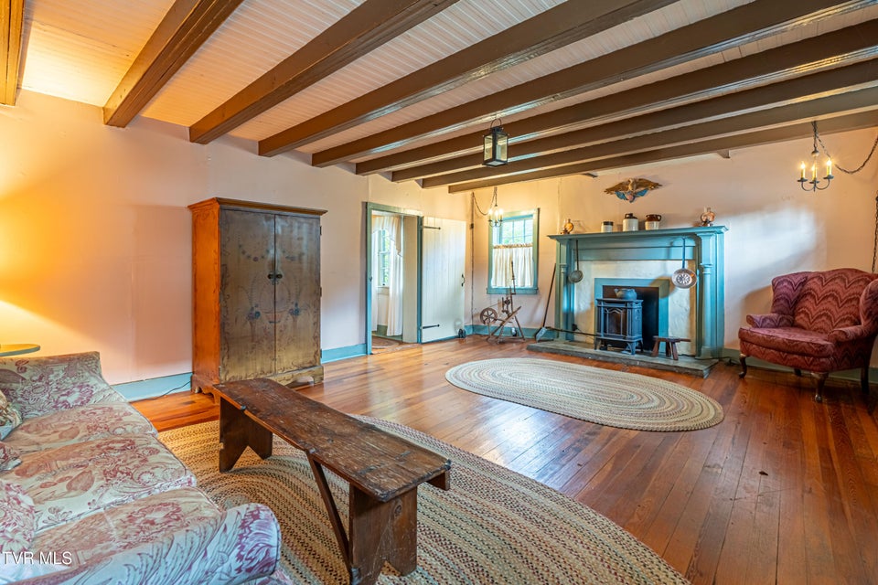 Photo #5: 303 Main Street