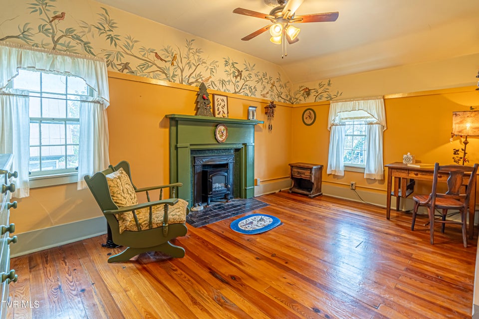 Photo #27: 303 Main Street