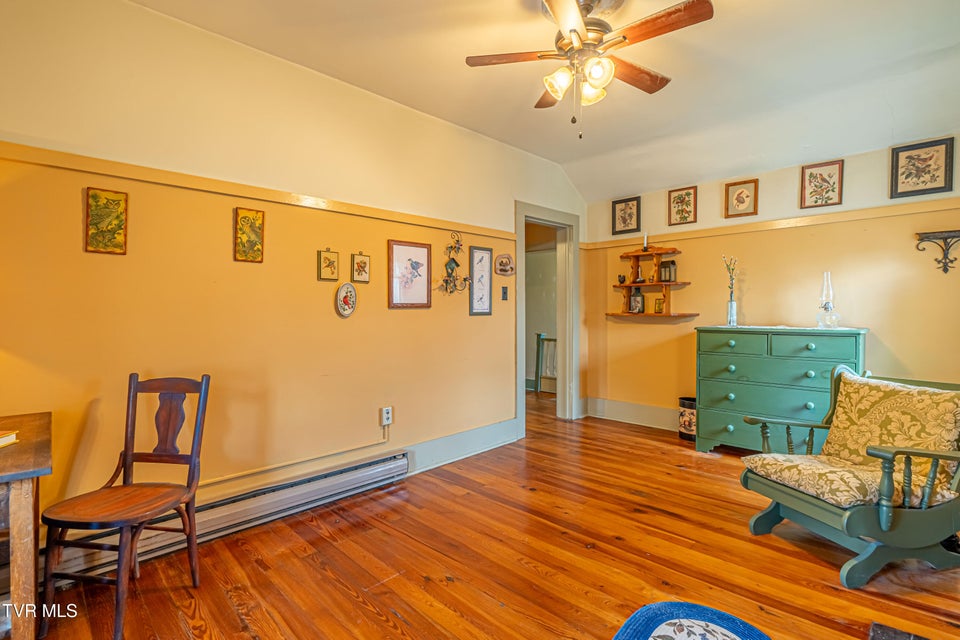 Photo #28: 303 Main Street