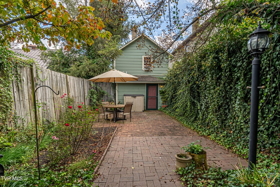 Photo #38: 303 Main Street