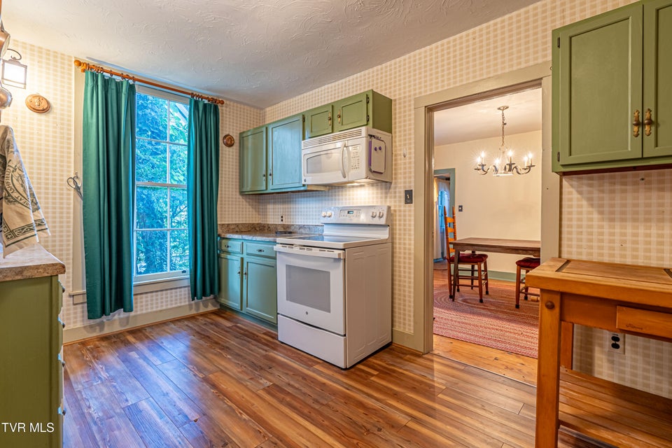 Photo #14: 303 Main Street