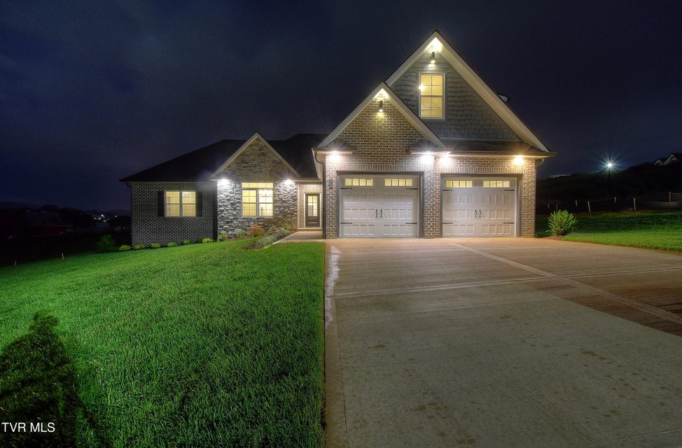 Photo #2: 51 Glaze Farm Way