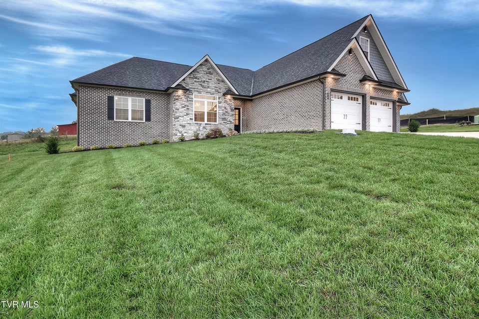 Photo #5: 51 Glaze Farm Way