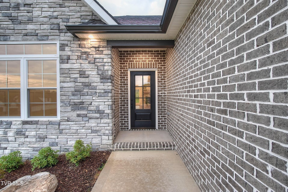 Photo #6: 51 Glaze Farm Way