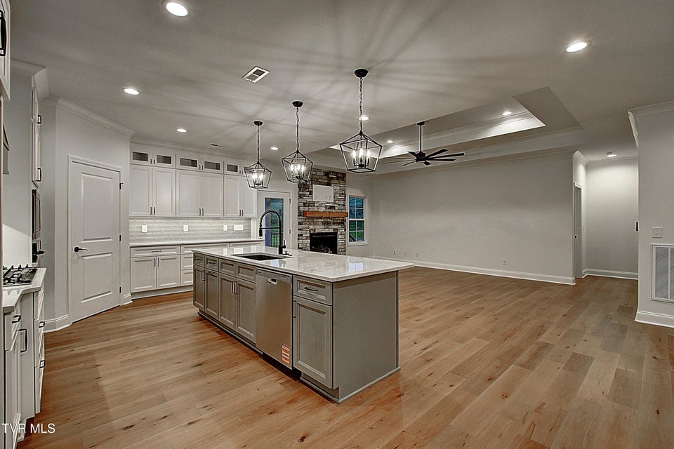 Photo #9: 51 Glaze Farm Way