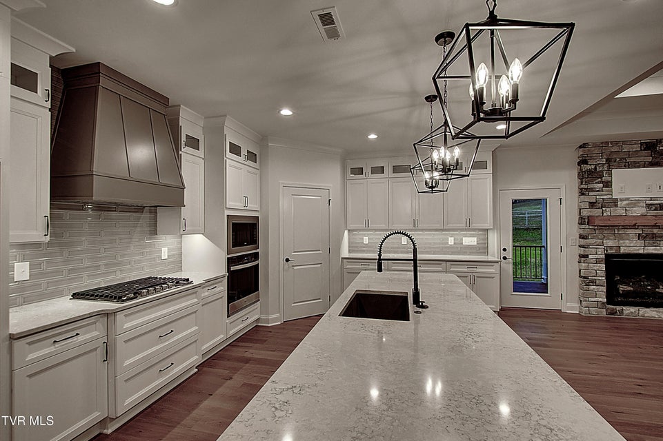 Photo #10: 51 Glaze Farm Way