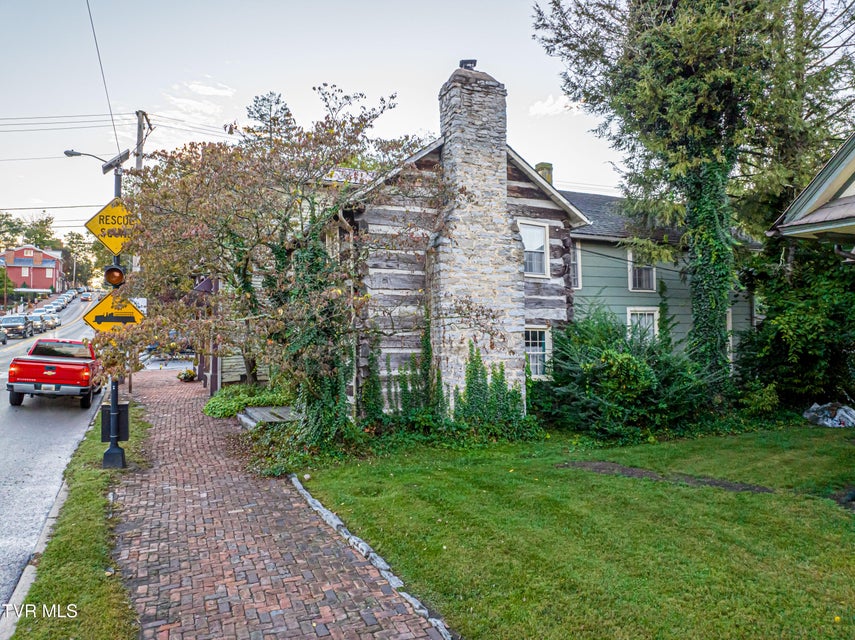 Photo #41: 303 Main Street